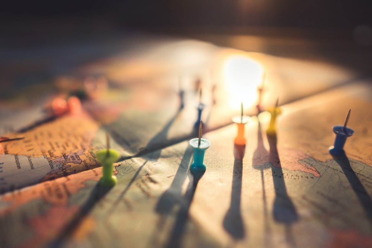 Impactul evenimentelor globale asupra prețului criptomonedelor